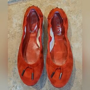 Tod's Red Suede Ballerina Flats Size 38.5 $495 Driving Shoe. 